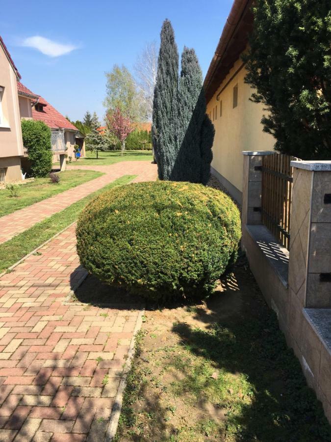 Silentium Garden Apartman Sárvár Eksteriør bilde